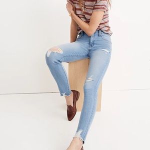 LIKE NEW {Madewell} 9” High-Rise Skinny. Jeans. Size 25.